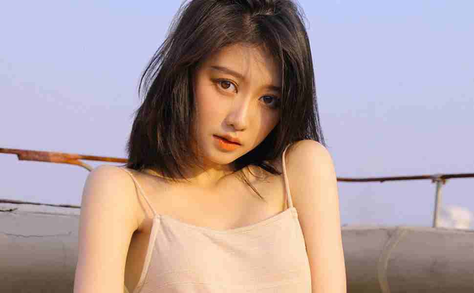 西瓜从六楼扔下竟完好无损，雷军说的“防弹涂层”到底是什么？